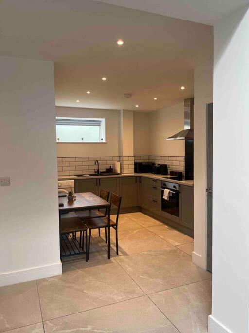 Entire Property In Downham Market, Serviced Accomodation Exterior photo