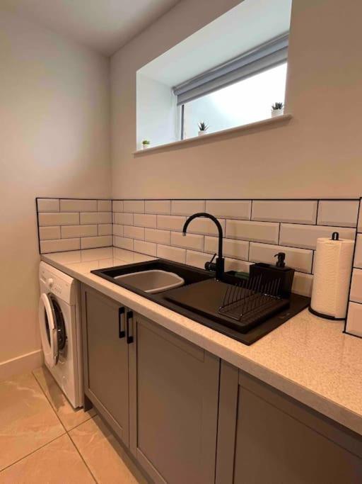 Entire Property In Downham Market, Serviced Accomodation Exterior photo