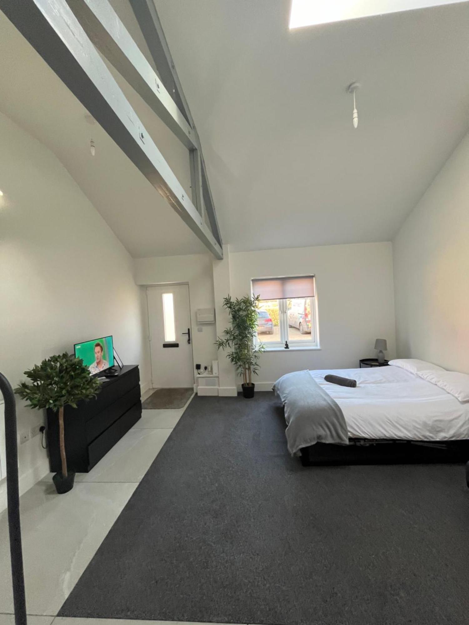 Entire Property In Downham Market, Serviced Accomodation Exterior photo