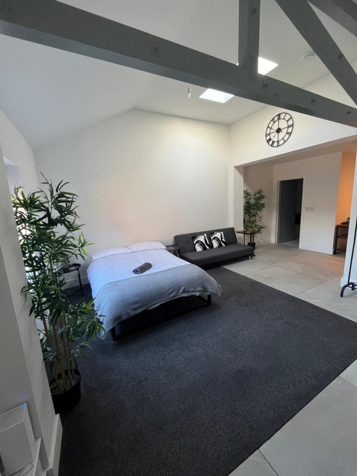Entire Property In Downham Market, Serviced Accomodation Exterior photo
